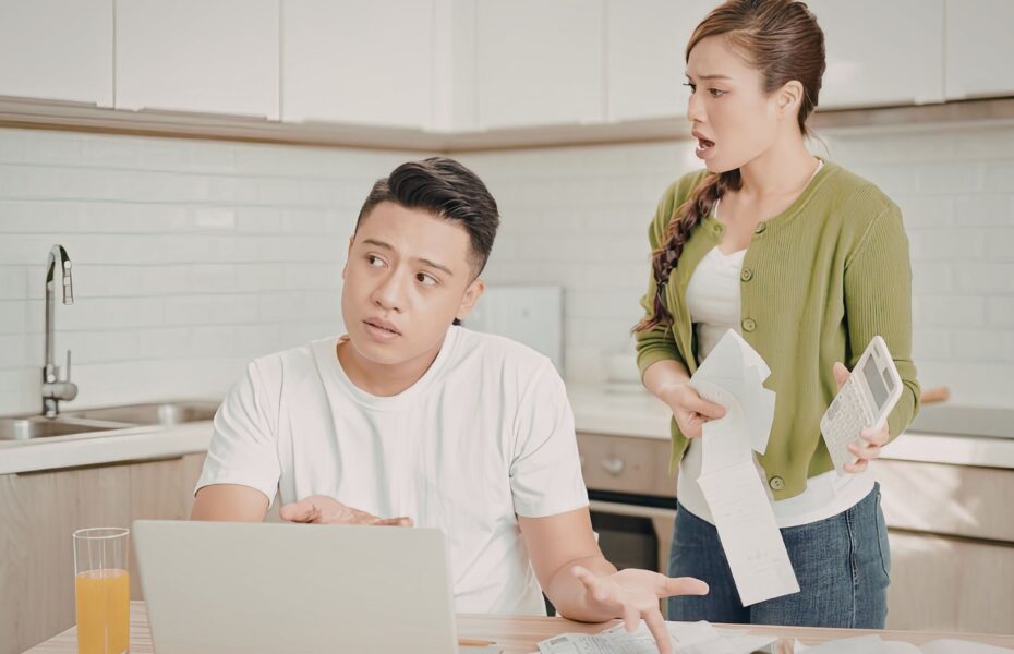 Woman reviewing home purchase documents, one of the growing share of women homebuyers