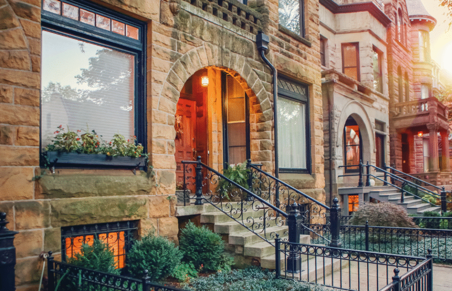 Chicago spring 2025 neighborhood real estate trends