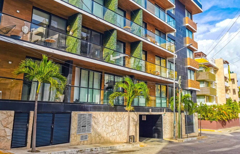 Chicago condo months of supply February 2026