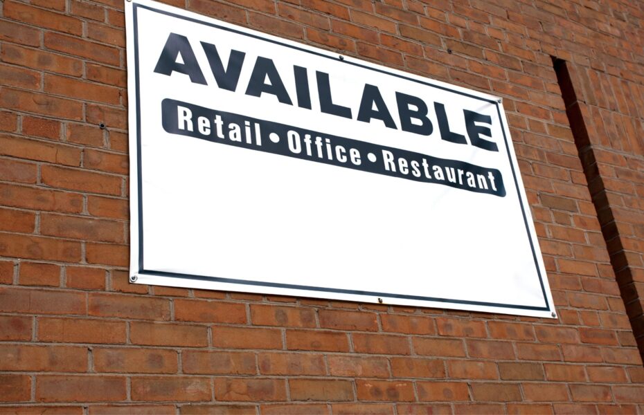 Partially leased retail strip center being appraised for a commercial refinance